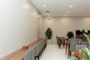 TQ Luxury Hotel & Apartment