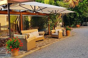 Suite Orchidea Seaside and Pool