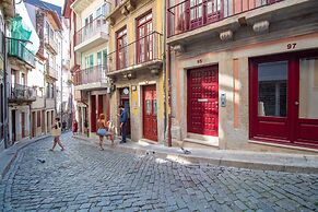 Caldeireiros 95 by LovelyStay