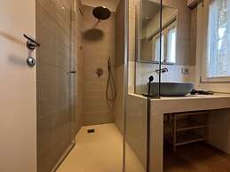Newly Renovated, Beautifully Accommodation