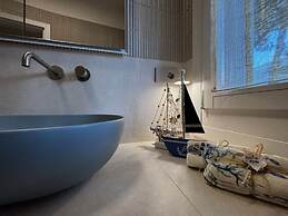 Newly Renovated, Beautifully Accommodation