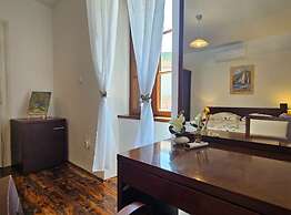 Lisko Vacation House