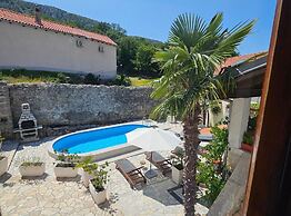 Lisko Vacation House