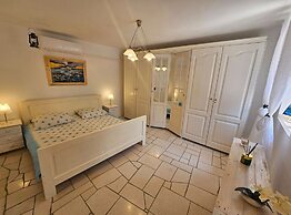 Lisko Vacation House