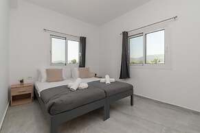 Elhasa Laganas Villa by Elite