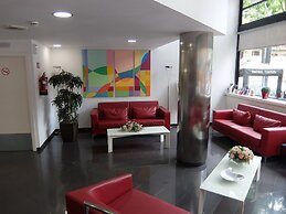 HOTEL MEDICIS