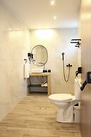 UrbanBay Hotel & Spa
