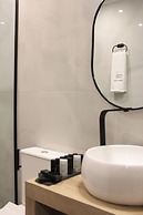 UrbanBay Hotel & Spa