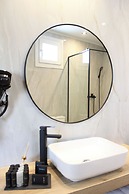 UrbanBay Hotel & Spa