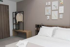 UrbanBay Hotel & Spa
