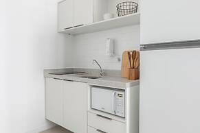 Tabas By Blueground Cena Carioca