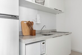 Tabas By Blueground Cena Carioca