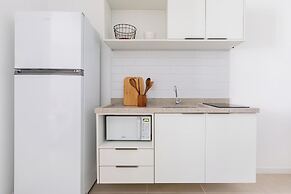 Tabas By Blueground Cena Carioca