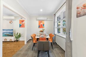 Relaxing 3BDR Modern Home with Parking