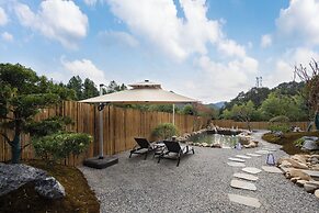 Qingmo Hidden Mid-Mountain Hotel