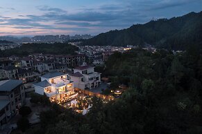 Qingmo Hidden Mid-Mountain Hotel