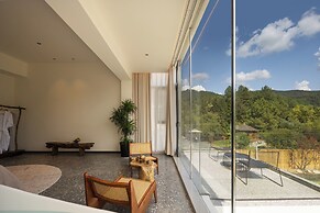 Qingmo Hidden Mid-Mountain Hotel
