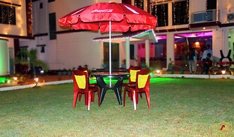 Hotel Aayes & Resort