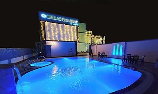 Hotel Aayes & Resort