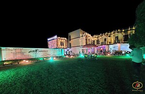 Hotel Aayes & Resort
