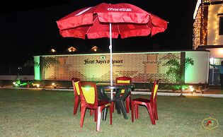 Hotel Aayes & Resort