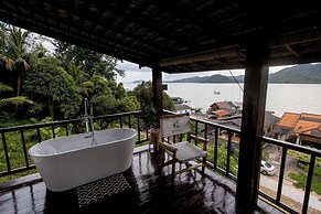 Baan Lhong View Lay