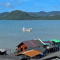 Baan Lhong View Lay
