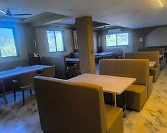 Hotel Devanshri Rooms & Restaurant