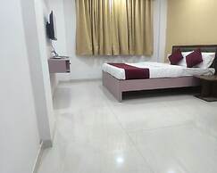 Hotel Devanshri Rooms & Restaurant