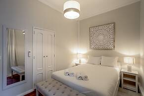 Bairro Alto Elegant by Homing