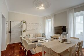 Bairro Alto Elegant by Homing