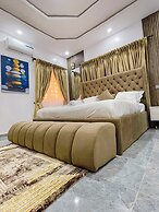 La Veda Manor Luxury Apartment
