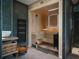 Alpine Family Escape With Spa Access