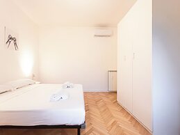 RRRapido Sant Ambrogio Suites and Rooms