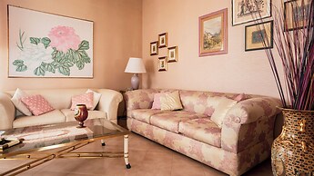 Angelina Square Home