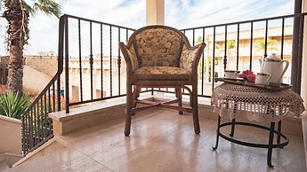 Angelina Square Home