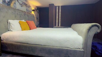 1-bed Apartment - Sleeps 2, Wifi & Central