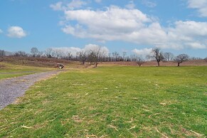 Mtn Views! Peaceful Rural Retreat in Mapleton
