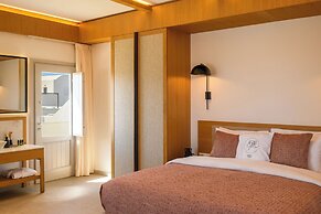 Safrani Suites