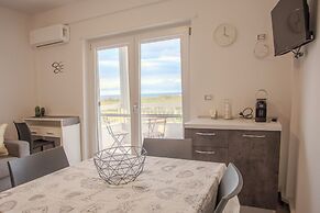 Sea Apartment