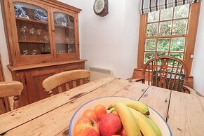1 Rowes Cottages