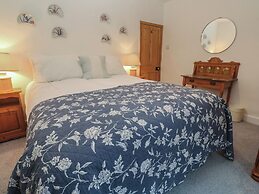 1 Rowes Cottages