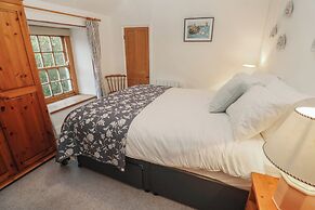 1 Rowes Cottages