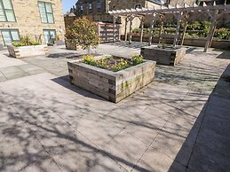 Loco Lodge