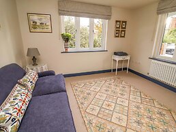 52 Lee Road