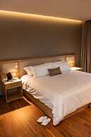 S22 Hotel & Suites