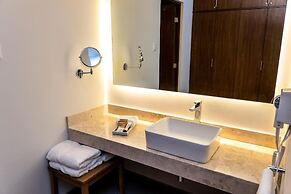 S22 Hotel & Suites