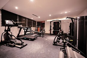 S22 Hotel & Suites