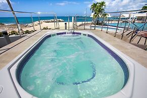 FLAMINGO BEACH