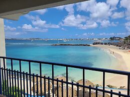 FLAMINGO BEACH